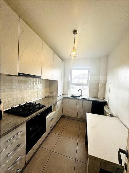 Apartament 2 camere, decomandat, etaj 1 Tractorul - 3