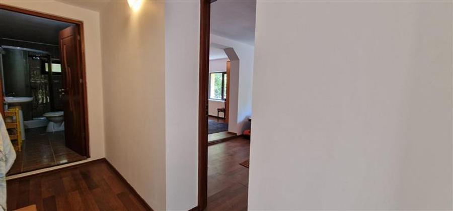Casă individuală cu 5 camere cu Teren 2122 Mp în Lendt