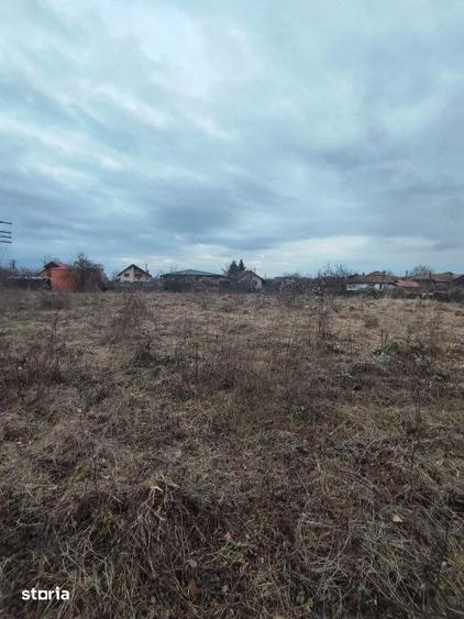 Vand sau schimb teren intravilan, 2700 mp, in Cornesti - 2
