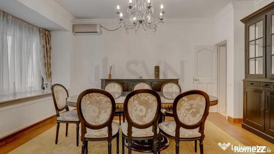 Apartament cu 4 camere decomandat în Primăverii