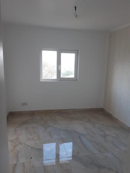 Spațiu comercial, de 232 mp, în Central