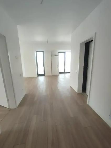 Apartament cu 2 camere semidecomandat în Theodor Pallady