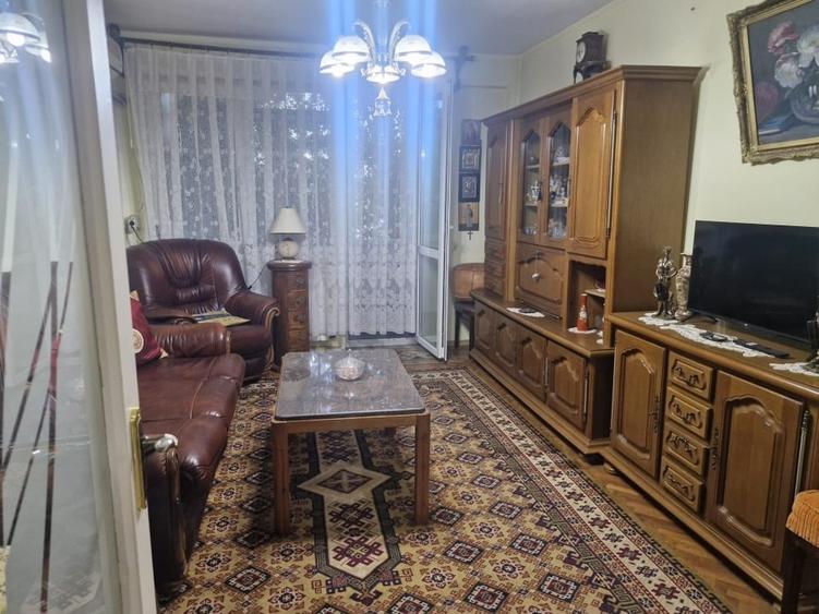 Apartament cu 2 camere semidecomandat, mobilat în Gara de Nord
