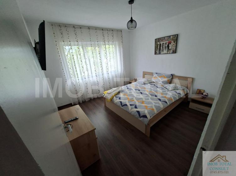 Apartament cu 3 camere decomandat în Trivale