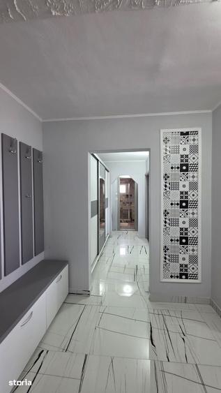 Apartament cu 3 camere în Cantemir