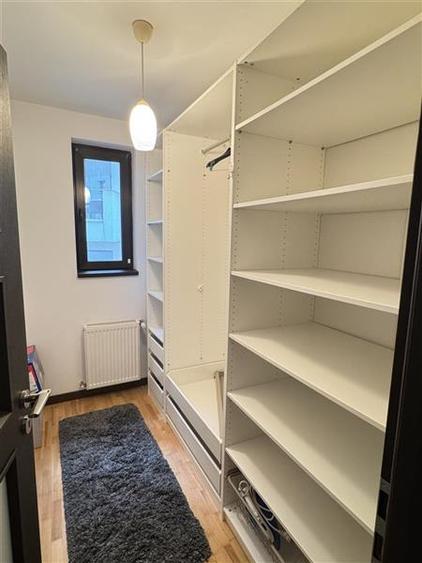 Apartament cu 3 camere decomandat, mobilat în Șoseaua Nordului