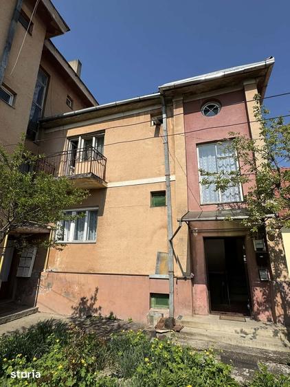 Casă cu 4 camere cu Teren 160 Mp în Ultracentral