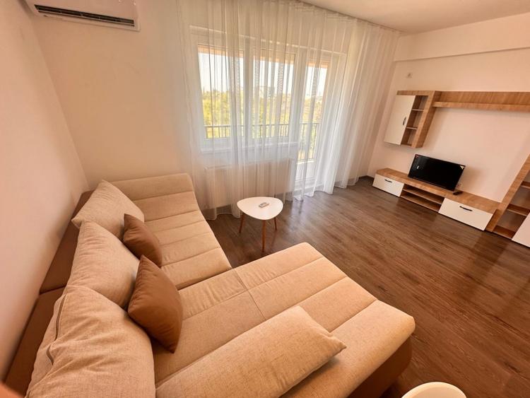 Apartament cu 2 camere semidecomandat în Metalurgiei