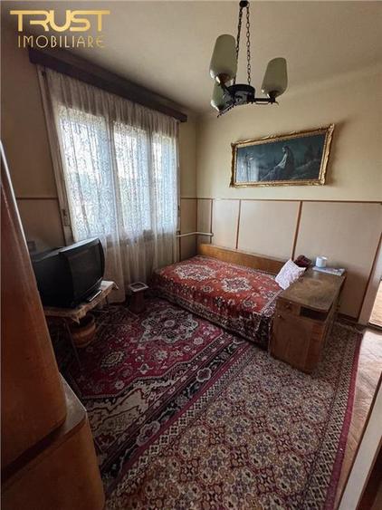Casă cu 5 camere cu Teren 406 Mp în Andrei Mureșanu