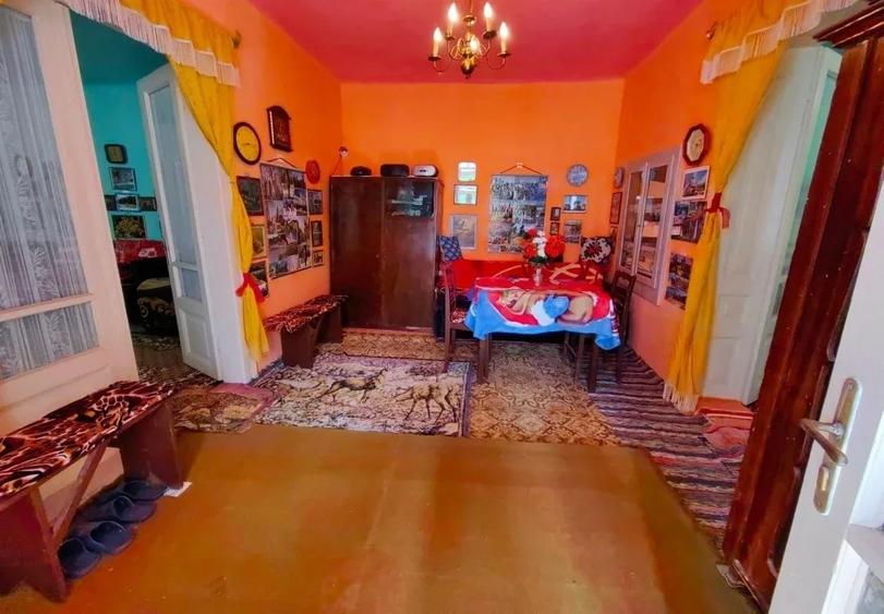 Casă individuală cu 3 camere cu Teren 2448 Mp în Chesinț