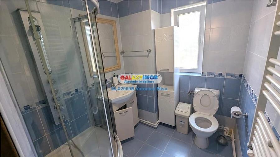 Apartament cu 3 camere decomandat în Mihai Bravu