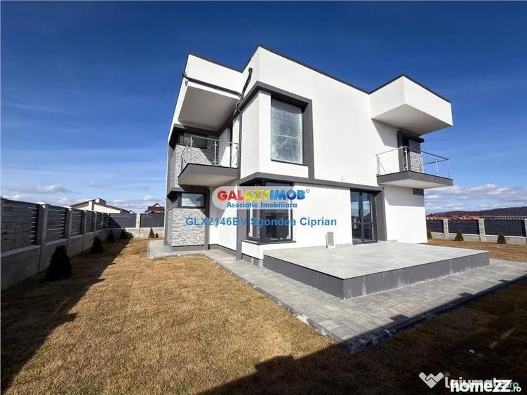 Casă cu 4 camere cu Teren 518 Mp în Sânpetru