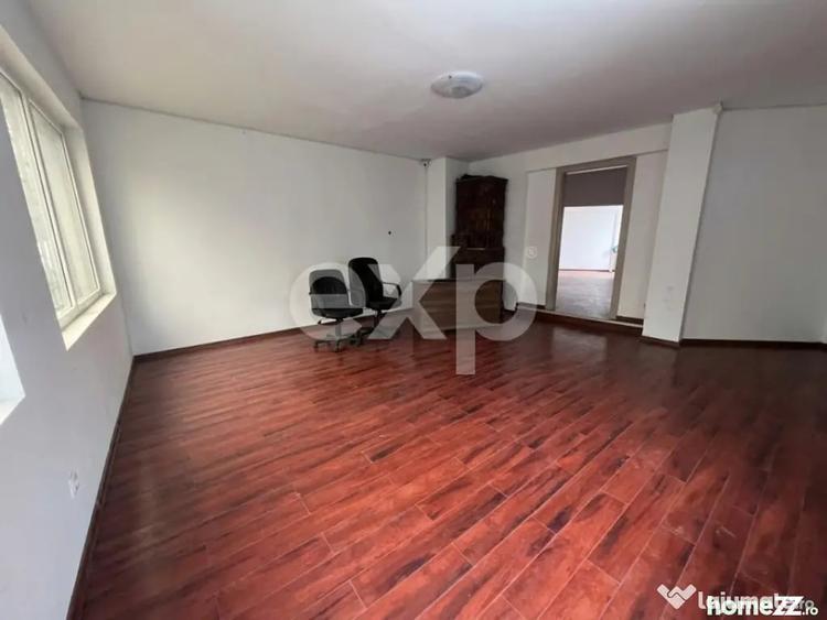 Casă cu 6 camere cu Teren 306 Mp în Central