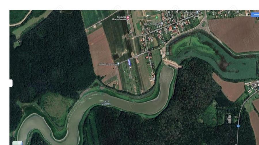 Teren de 2300 mp, în Ciolpani