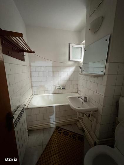 oferta inchiriere 2 camere etaj 1,pret 1300 ron - 1