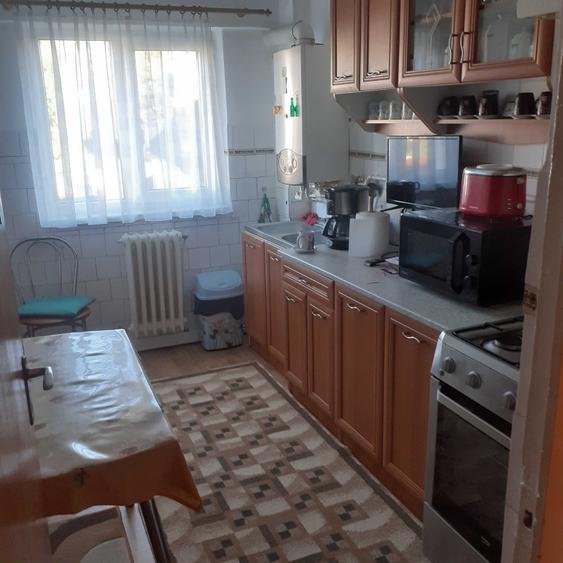 Apartament cu 2 camere semidecomandat în Sânmiclăuș