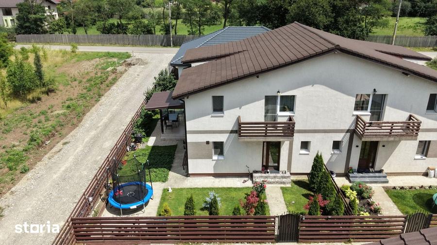 Casă cu 4 camere cu Teren 300 Mp în Tărlungeni