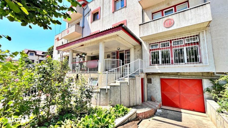 Casă cu 4 camere în Central