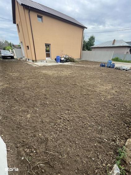 Casă cu 4 camere cu Teren 370 Mp în Central