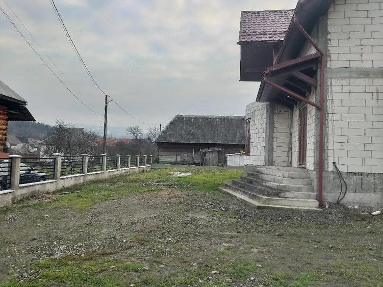 Casă cu Teren 555 Mp în Budești
