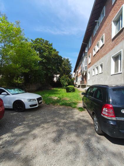 Apartament cu 2 camere decomandat în Dâmbul Rotund
