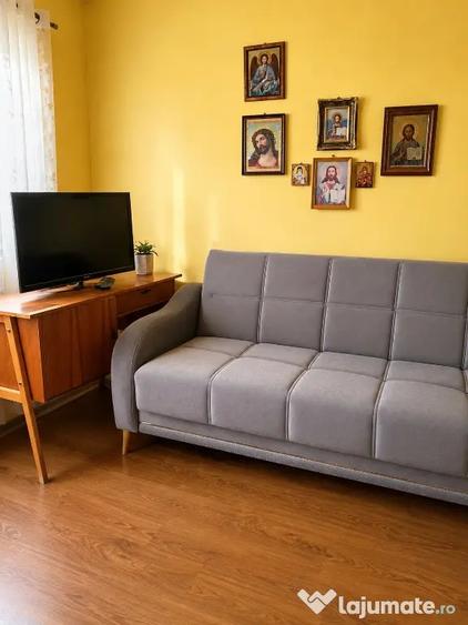 Apartament cu 3 camere semidecomandat în Boldești