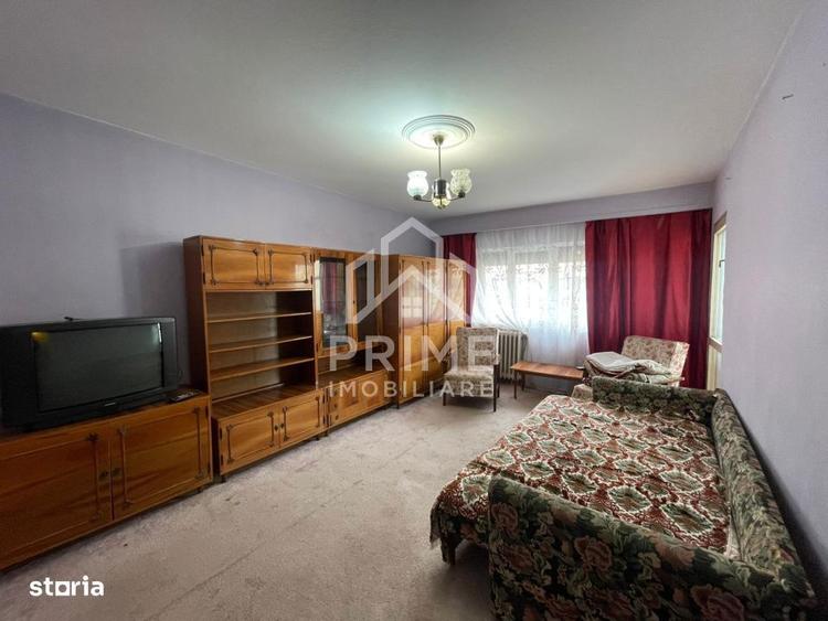 Apartament cu 3 camere în Cetate