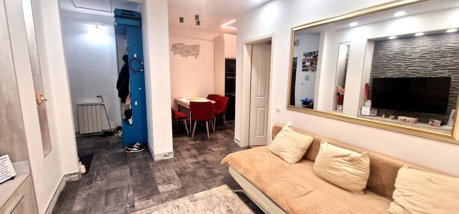 Apartament cu 3 camere decomandat, mobilat în Șelimbăr
