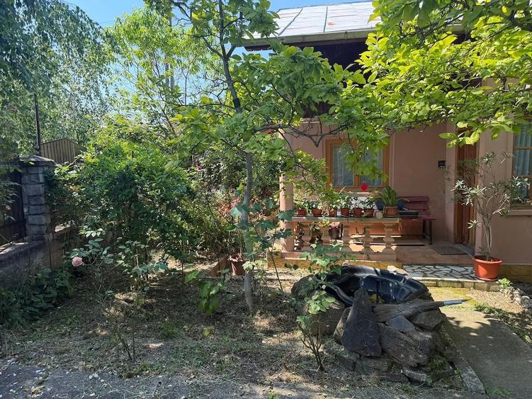 Casă cu Teren 485 Mp în Central