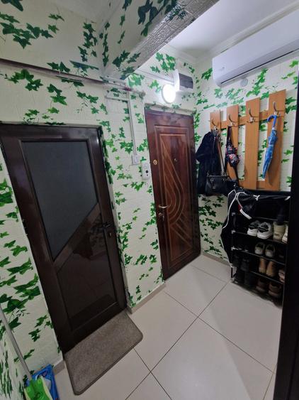 Apartament cu 2 camere decomandat în Războieni