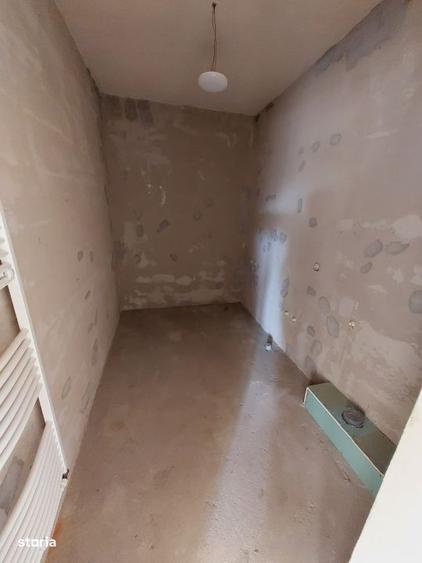 Casă cu 4 camere în Luna