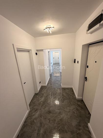 De inchiriat apartament 3 camere