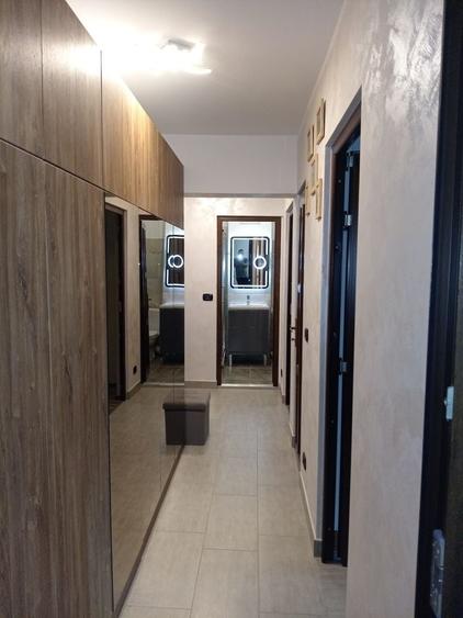 Apartament cu 2 camere decomandat în Coman