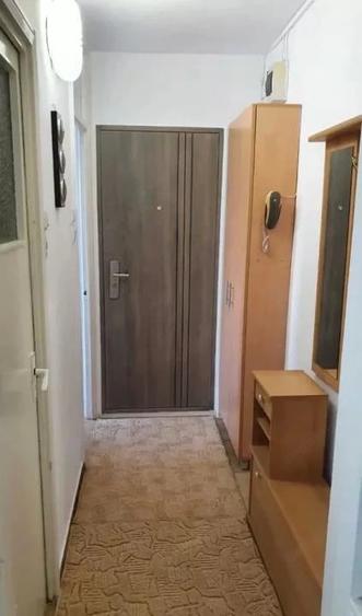 Apartament cu 2 camere semidecomandat în Astra