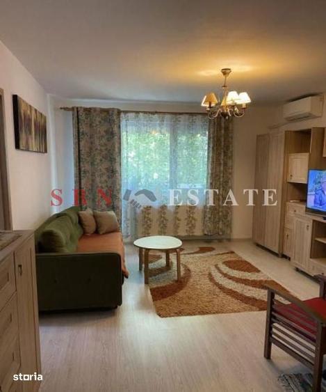 Apartament cu 3 camere semidecomandat, mobilat în Titan