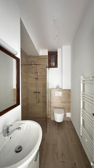 Apartament cu 3 camere decomandat în Ultracentral