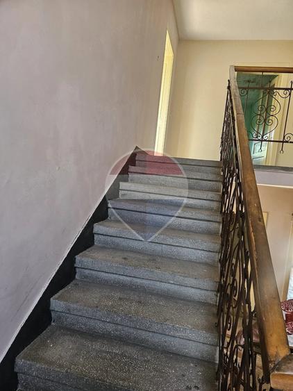 Casă cu 6 camere cu Teren 631 Mp în Ultracentral