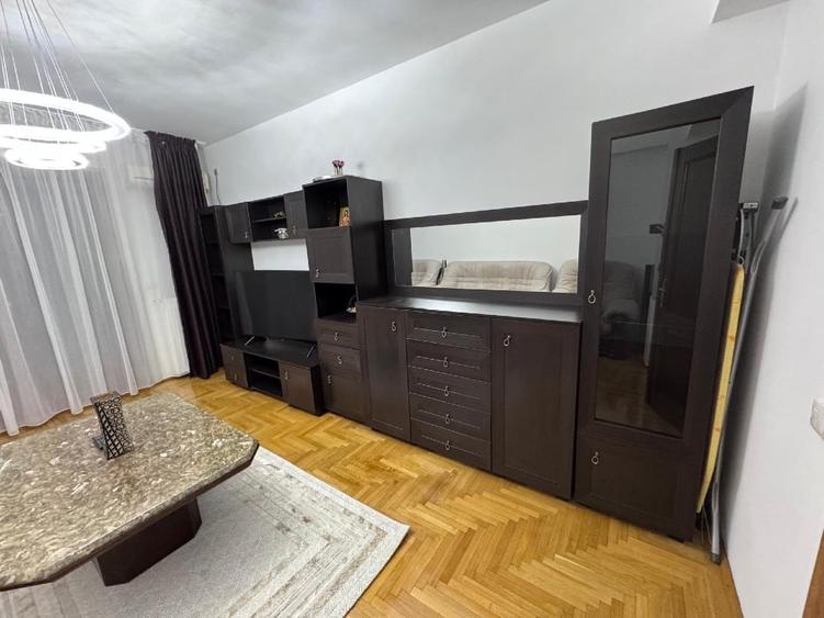 Apartament cu 2 camere decomandat, mobilat în 1 Mai