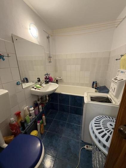 Apartament cu 4 camere în Crângași