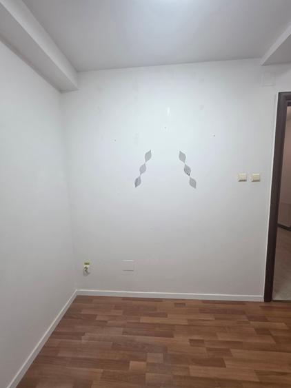 Spațiu comercial, de 56.119998931885 mp, în Trocadero