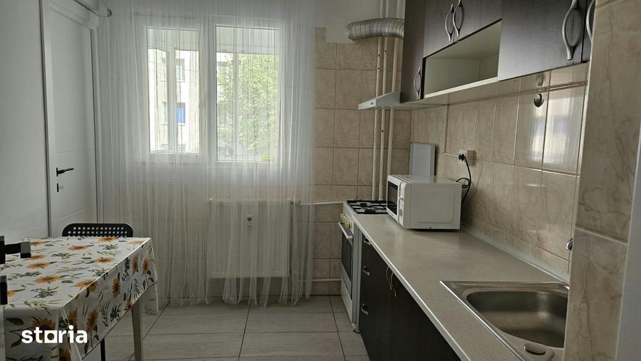 Apartament cu 2 camere decomandat în Crângași