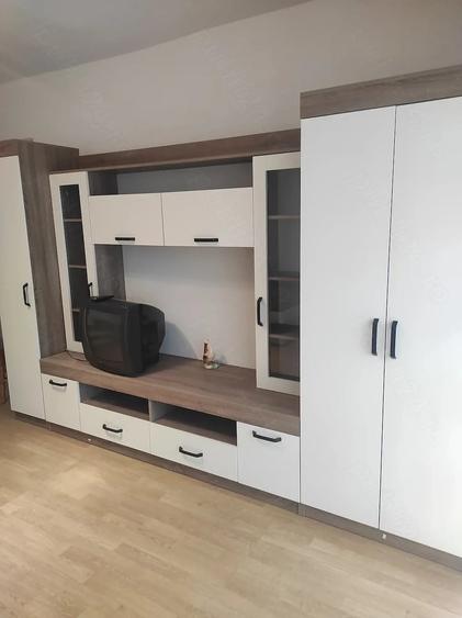 Apartament cu 2 camere decomandat în Decebal
