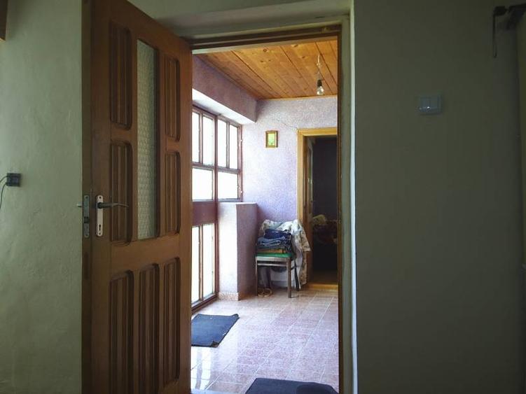 Casă individuală cu 4 camere cu Garaj în Jiliște