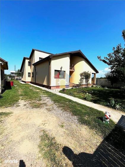 Casă cu 5 camere cu Teren 3789 Mp în Chiscani