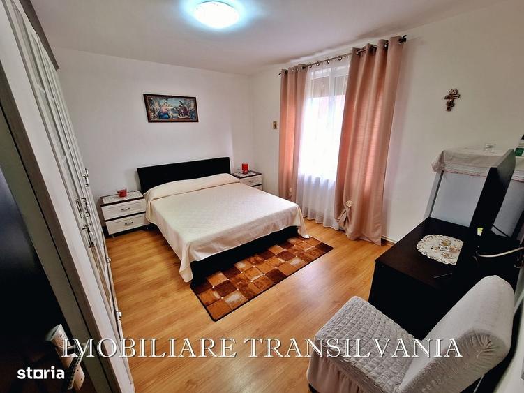 Apartament cu 3 camere în Unirea