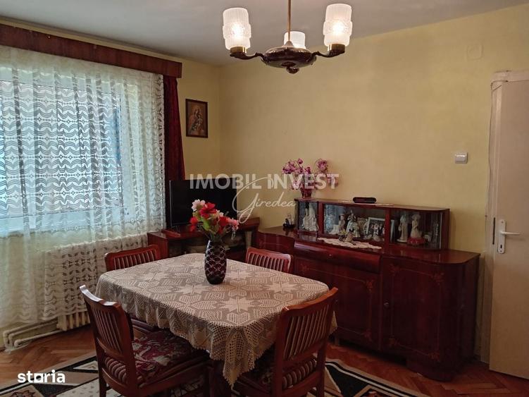 Apartament cu 2 camere semidecomandat în Central