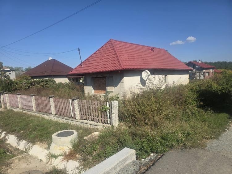 Casă individuală cu 1 camere cu Canalizare în Pomi