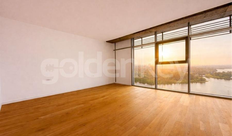 Apartament cu 4 camere decomandat în Floreasca