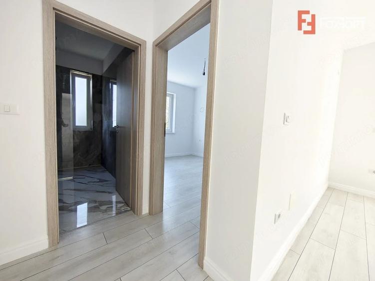 Apartament cu 2 camere decomandat în Giroc