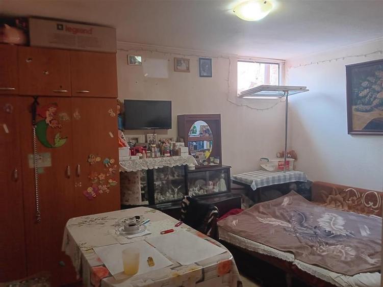 Casă individuală cu 3 camere cu Canalizare în Copou